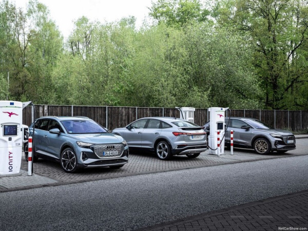 Audi-Q4_e-tron-2022-1280-6e.jpg