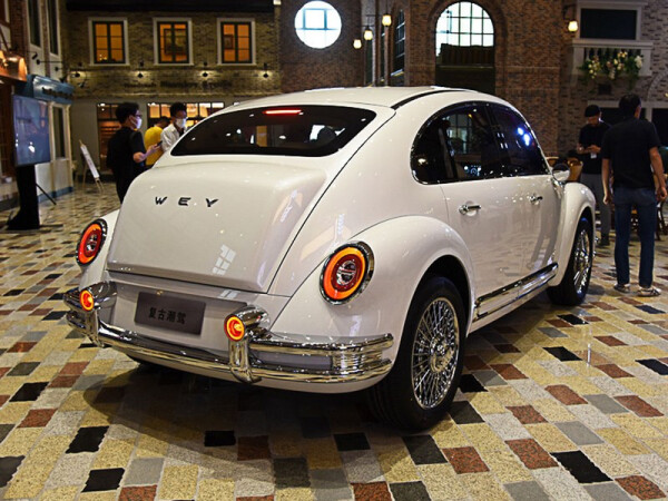 Wey-V72-9.jpg
