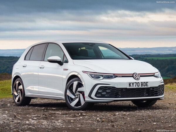 Volkswagen-Golf_GTI_UK-Version-2021-1024-01.jpg