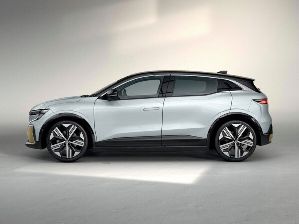 Renault-Megane_E-2.jpg