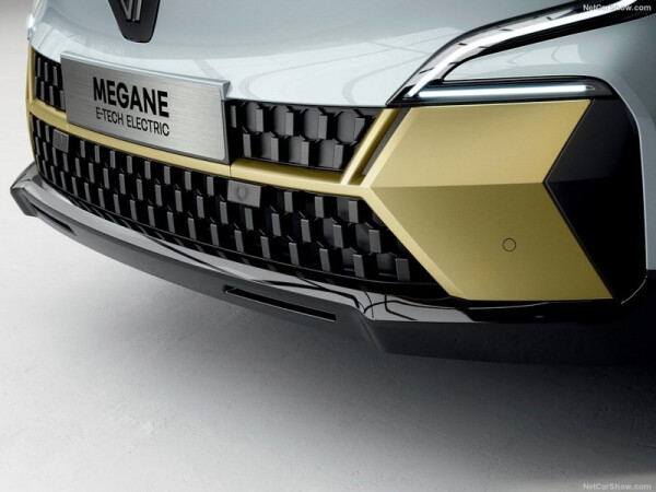 Renault-Megane_E-Tech-2022-1024-5b.jpg