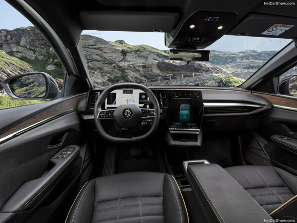 Renault-Megane_E-Tech-2022-1024-32.jpg