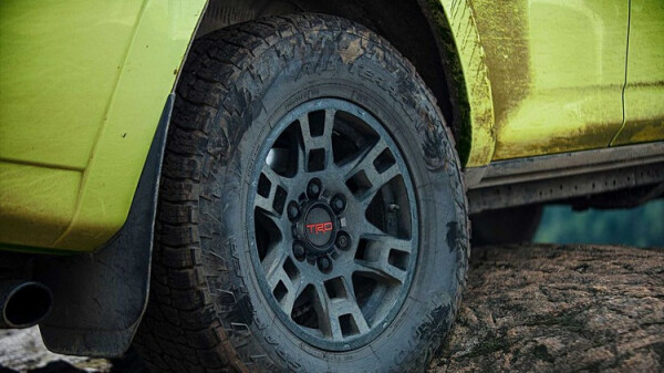 2022-toyota-4runner-trd-pro-in-lime-rush-wheels.jpg