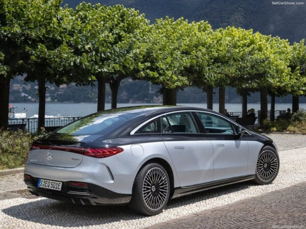 Mercedes-Benz-EQS-2022-1024-4a-767x575.jpg