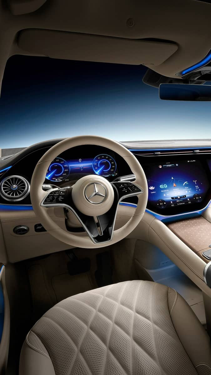 2023-Mercedes-EQS-SUV-00031.jpg