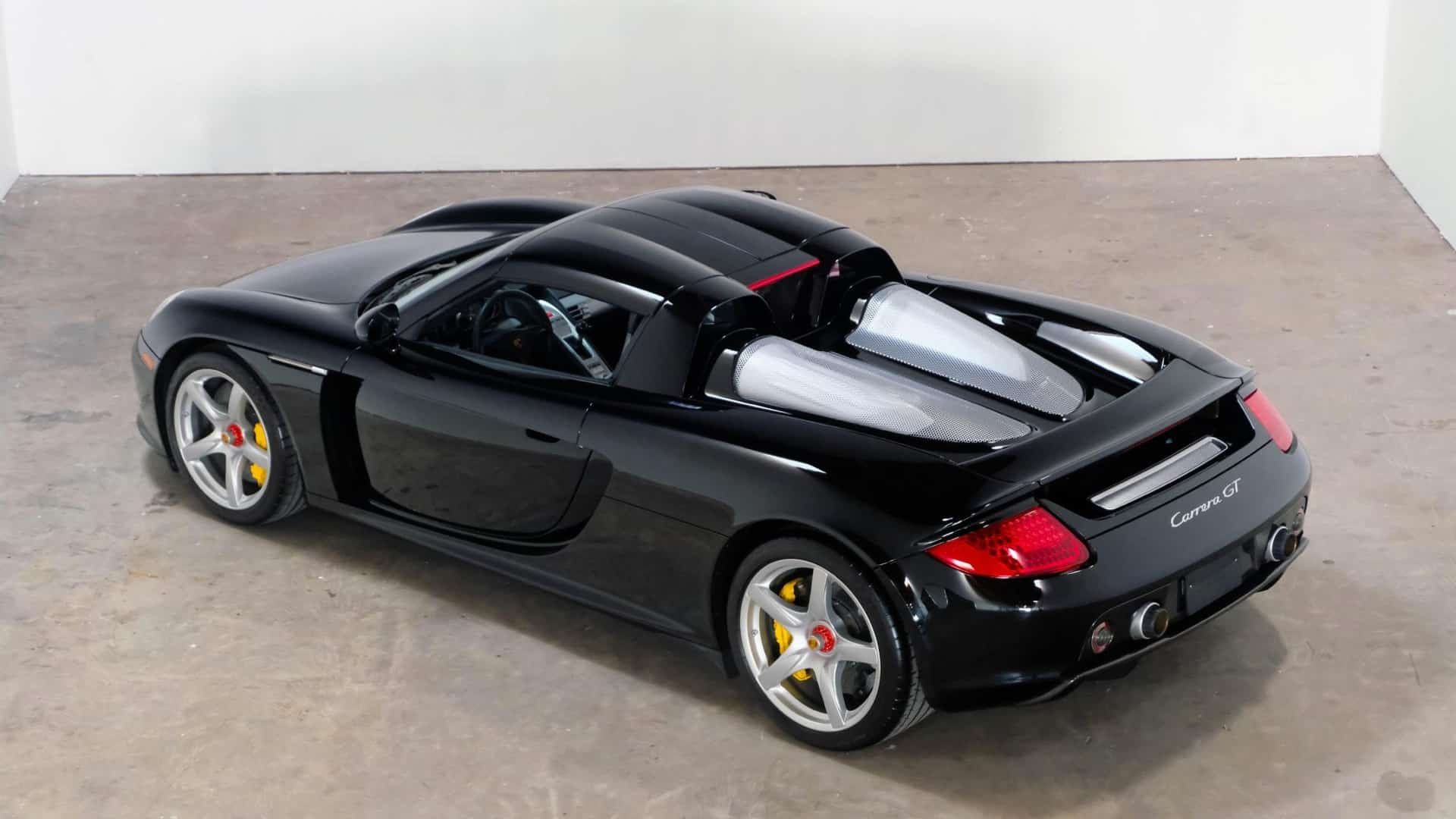 2004-porsche-carrera-gt-once-owned-by-jerry-seinfeld-photo-via-bring-a-trailer_100830924_h-min.jpg