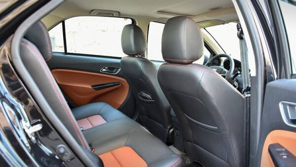 صندلی عقب جیلی GC6.jpg