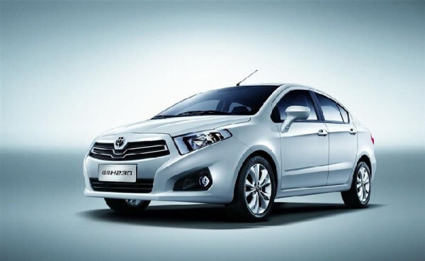 برلیانس h230 نقره ای.jpeg