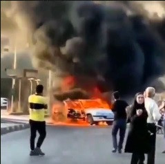 آتش گرفتن پژو پارس در اهواز  به علت گرمای هوا + فیلم