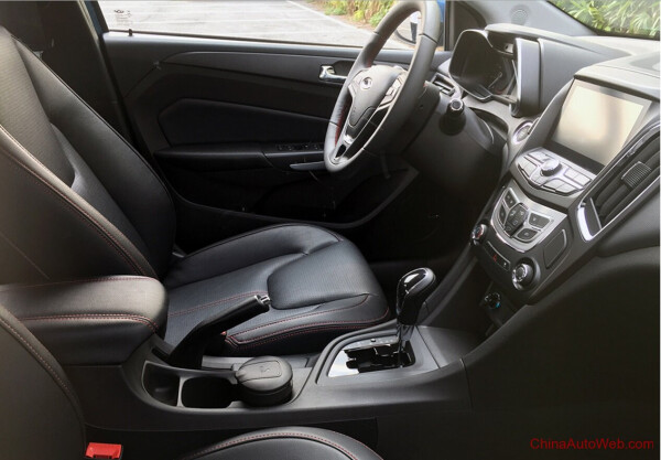 chery-arrizo5-2016-007.jpg