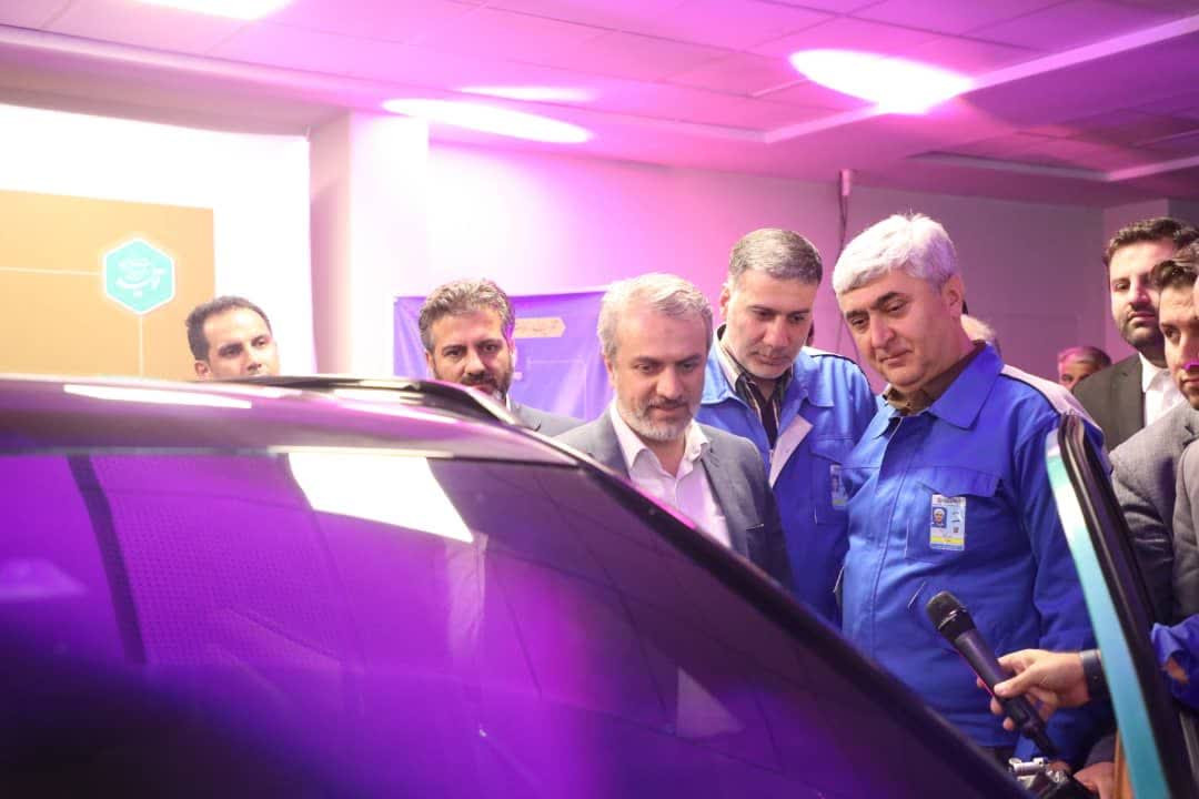 ری را ایران خودرو، با حضور وزیر صمت رونمایی شد.jpg