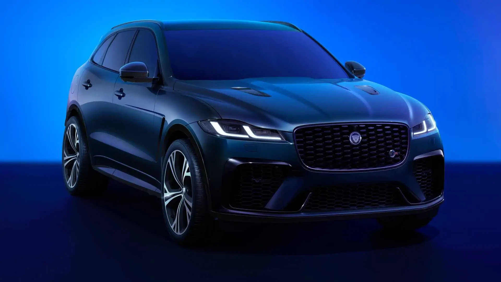 2024-jaguar-f-pace.webp